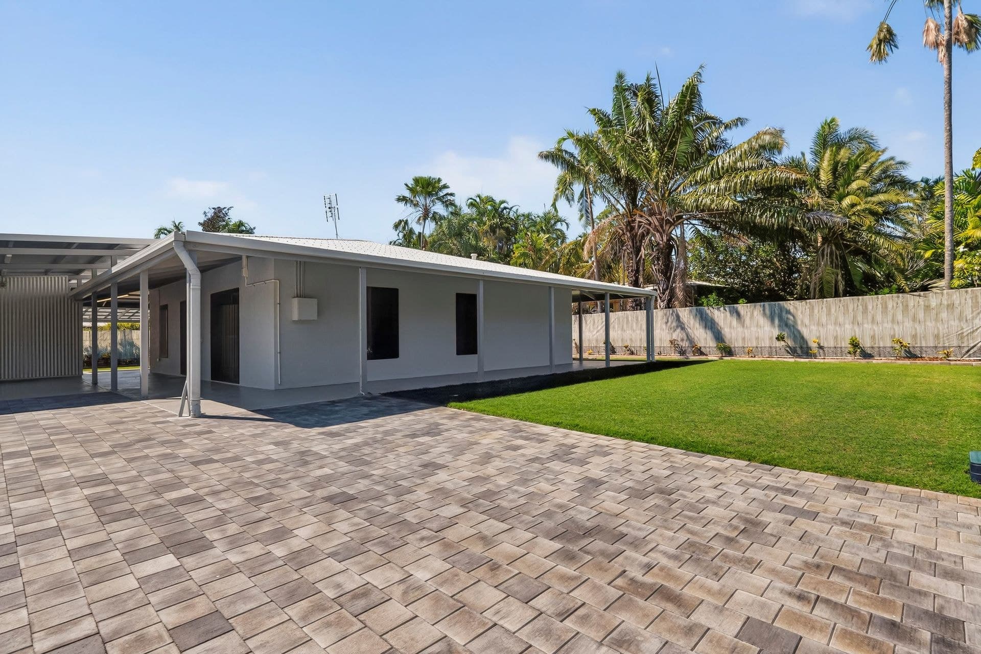 32 Dorisvale Crescent, Tiwi NT 0810, Tiwi - Thumbnail 2