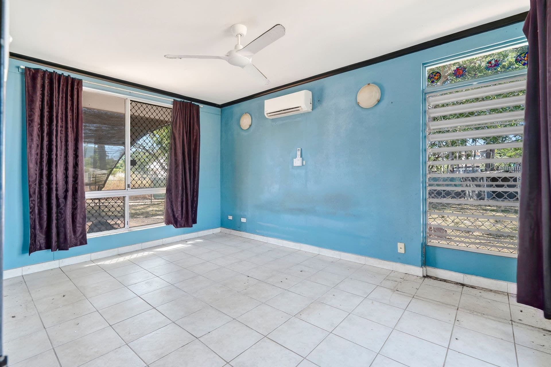 11 Cobham Court, Moulden - Thumbnail 8