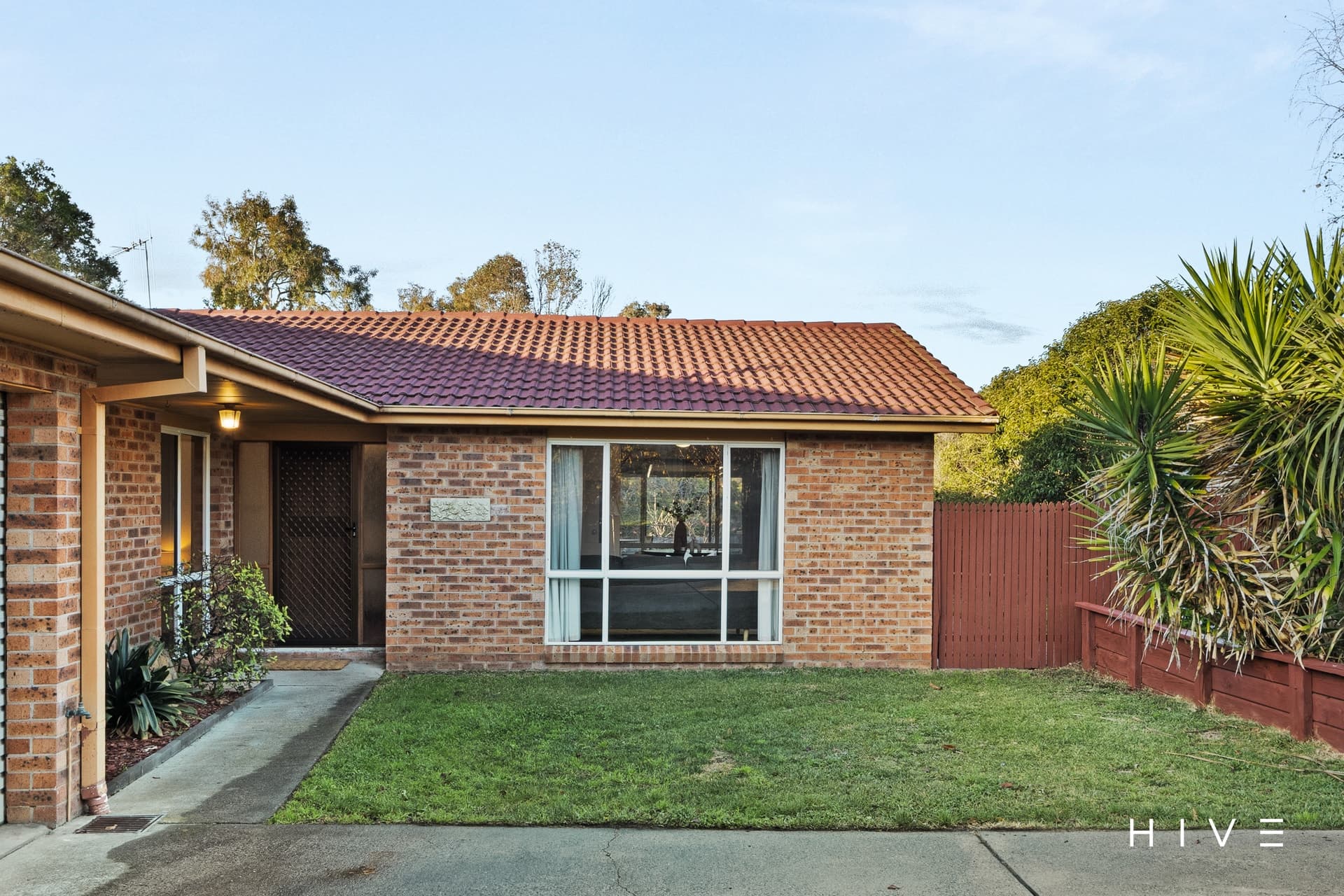 9 Firbank Close, Isabella Plains - Image 1