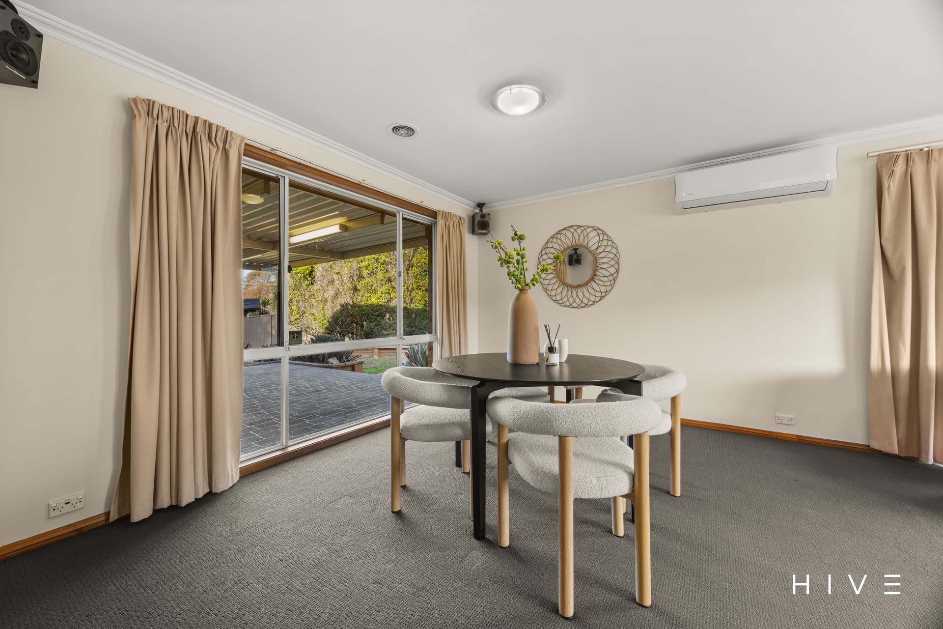 9 Firbank Close, Isabella Plains, Isabella Plains - Thumbnail 5