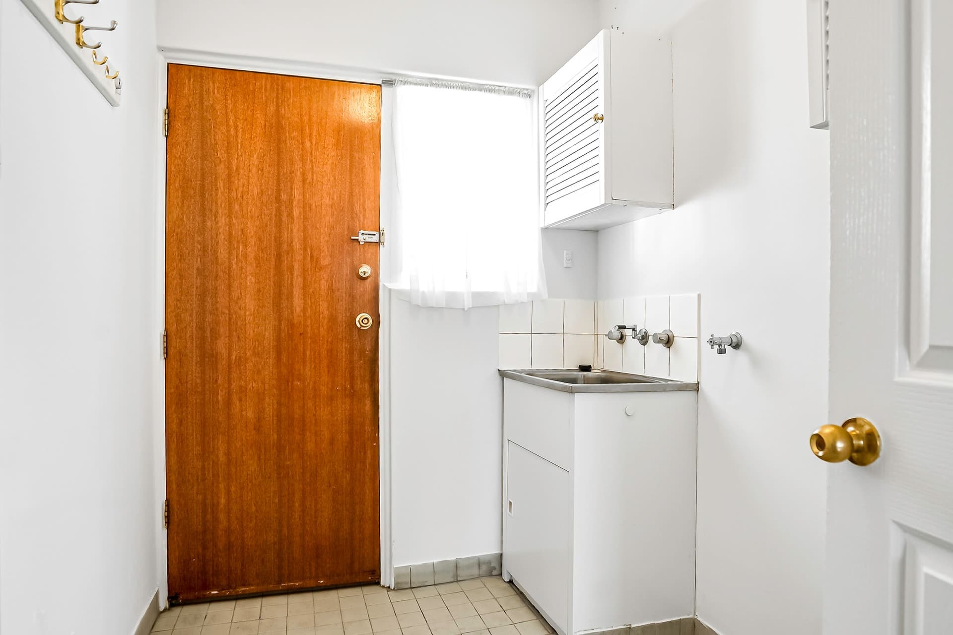 6 Gregory Avenue, Campbelltown, Campbelltown - Thumbnail 6