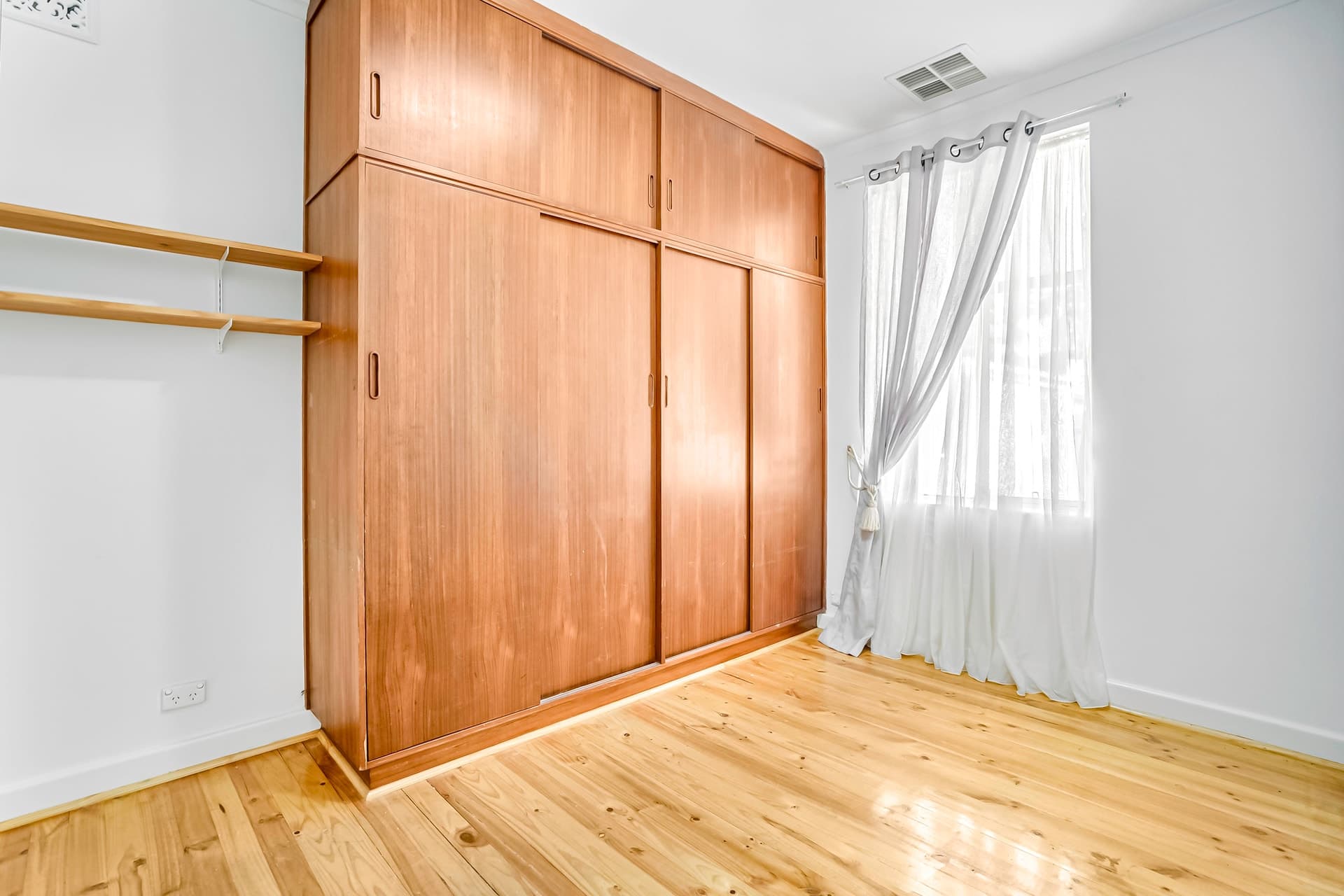 6 Gregory Avenue, Campbelltown, Campbelltown - Thumbnail 7