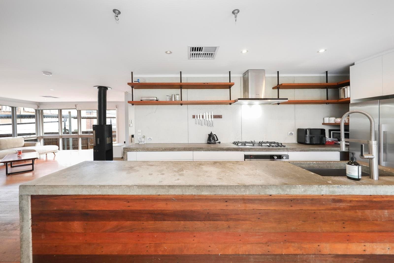10 Huon Court, Keilor VIC 3036, Keilor - Thumbnail 4