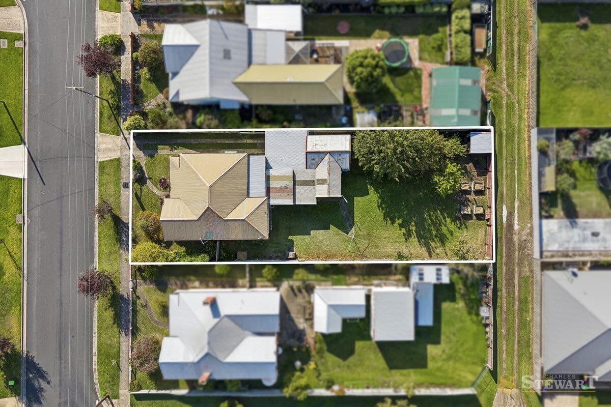 16 McDonald Street, Colac, VIC, Colac - Thumbnail 3