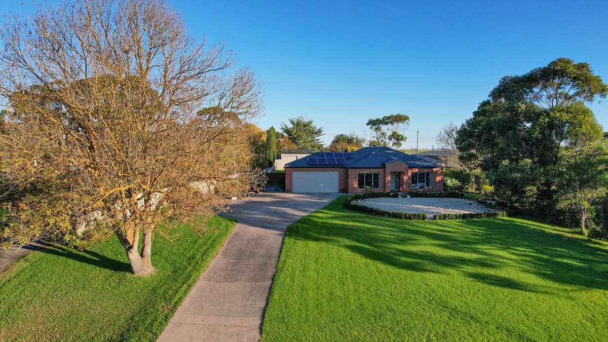20 Albert Street, Woodford, VIC, Woodford - Thumbnail 2