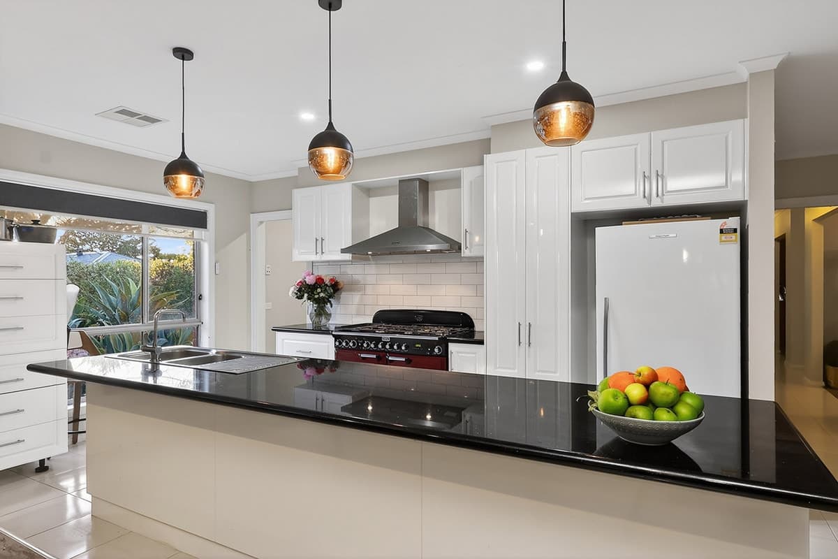 20 Albert Street, Woodford, VIC, Woodford - Thumbnail 4