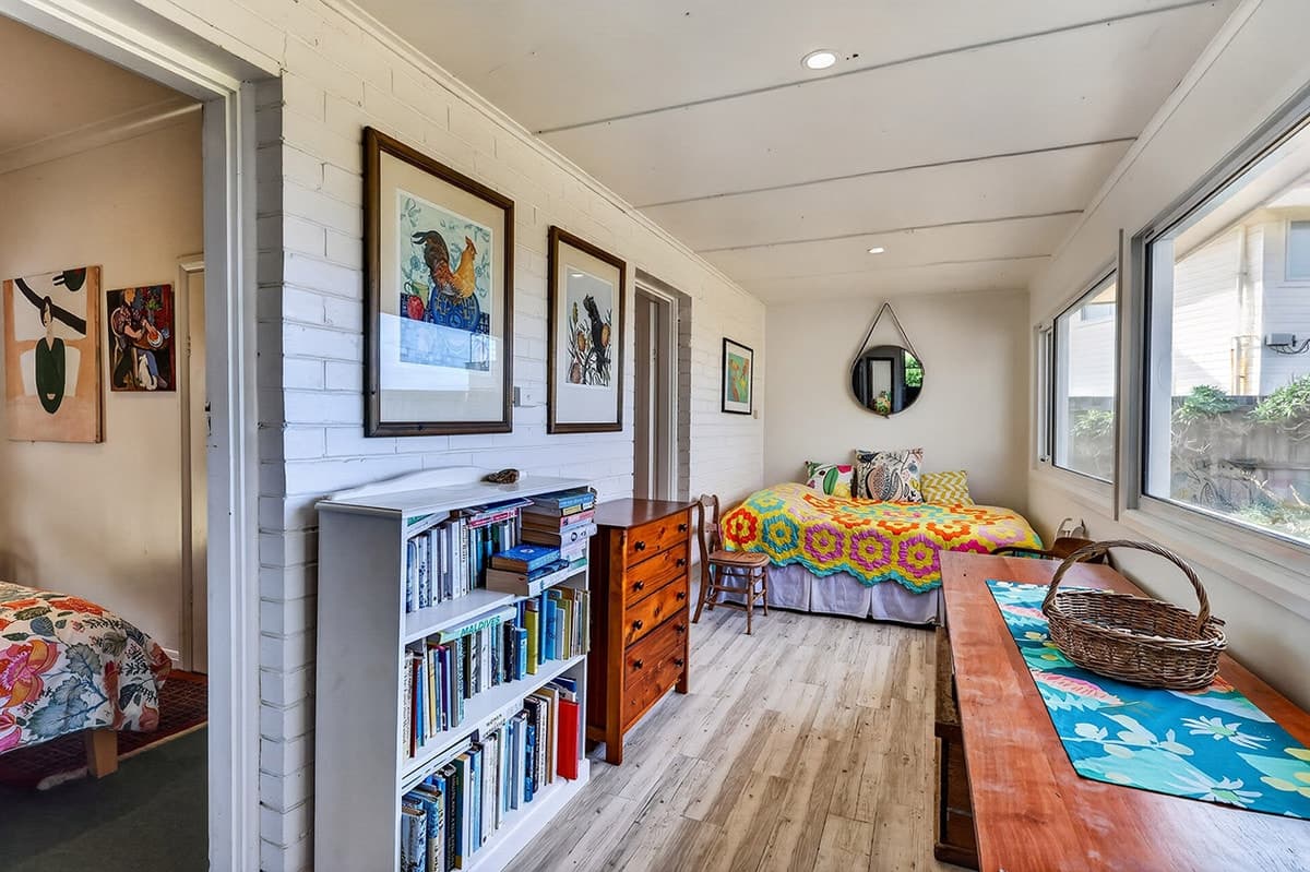 10 Schomberg Road, Peterborough, VIC, Peterborough - Thumbnail 7