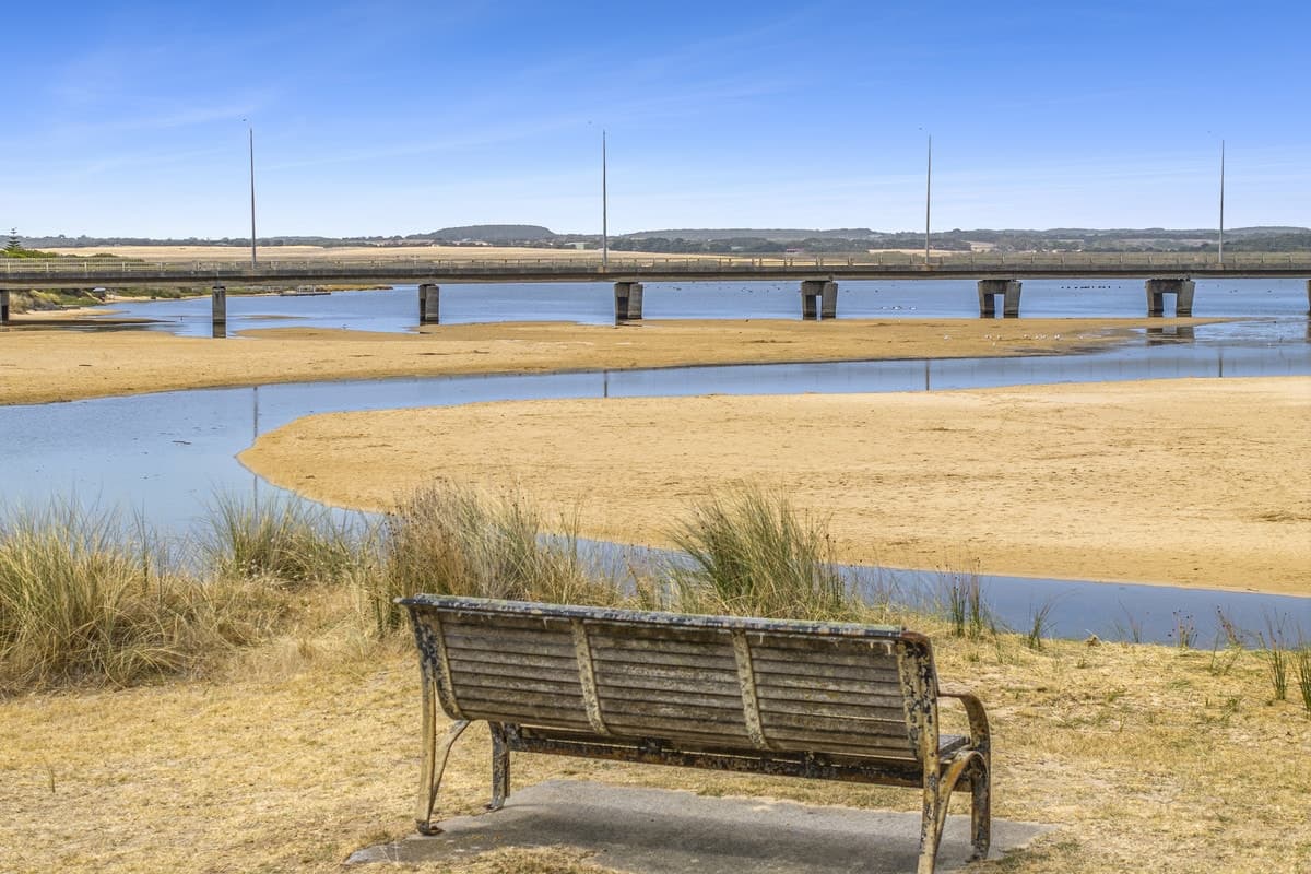 18 Sutlej Court, Peterborough, VIC, Peterborough - Thumbnail 7