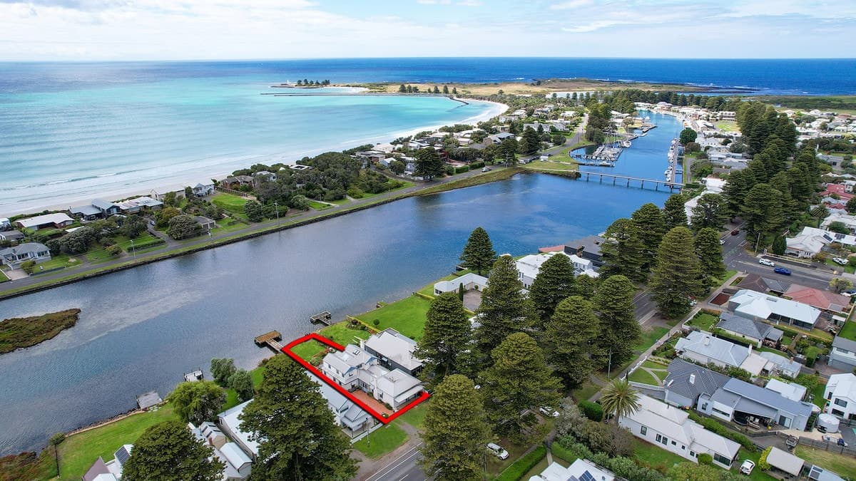 93 Gipps Street, Port Fairy, VIC, Port Fairy - Thumbnail 2