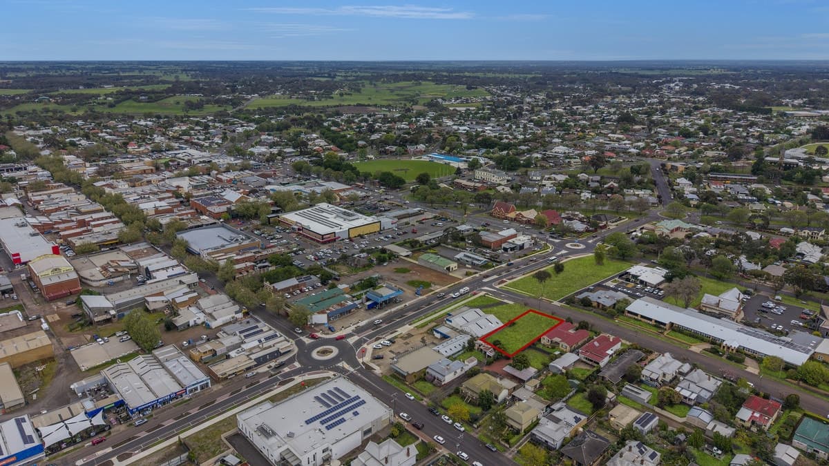 6 Clarendon Street, Hamilton, VIC, Hamilton - Thumbnail 4