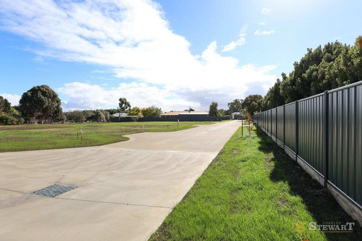 120-126 Jennings Street, Colac, VIC, Colac - Thumbnail 3
