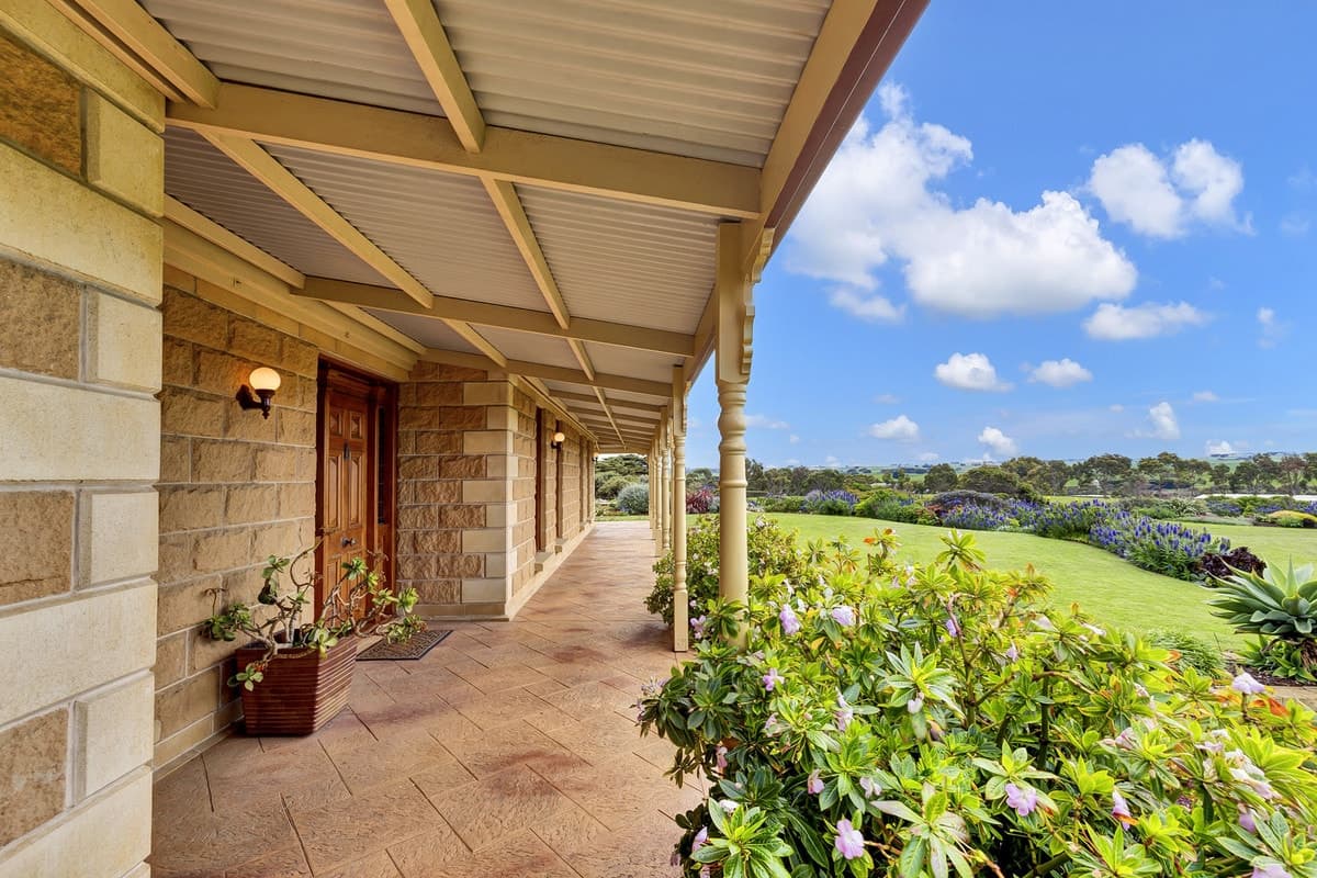 101 Farnham Road, Warrnambool, VIC, Warrnambool - Thumbnail 3