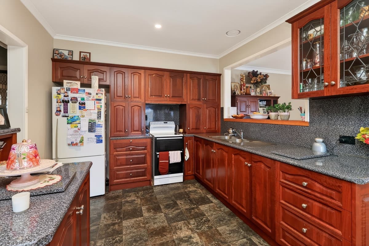 'Avon Park Farm' 310 Chocolyn Road, Camperdown, VIC, Camperdown - Thumbnail 6
