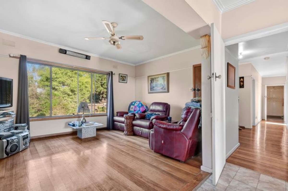 359 Bucks Road, Simpson, VIC, Simpson - Thumbnail 3