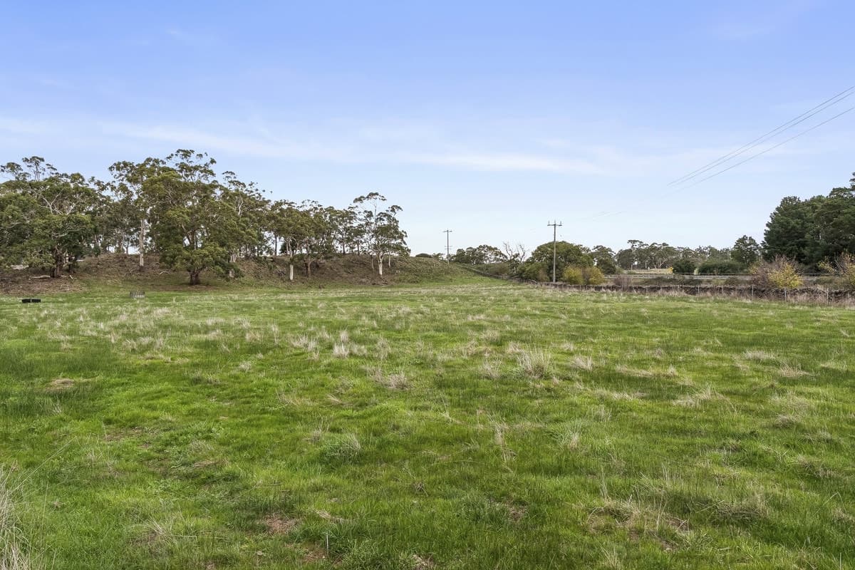 2584 Princes Highway, Pomborneit, VIC, Pomborneit - Thumbnail 3