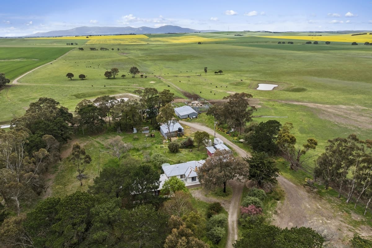 3077 Geelong Road, Cross Roads, VIC, Cross Roads - Thumbnail 6