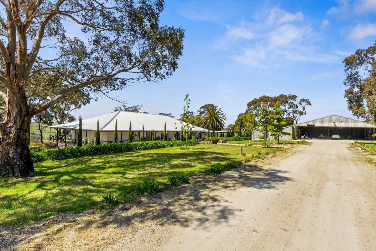 2300 Midland Highway, Bannockburn, VIC, Bannockburn - Thumbnail 7
