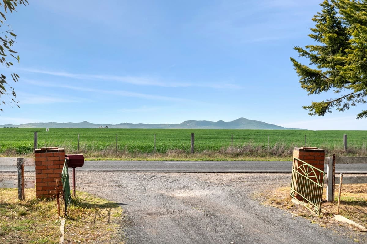 1745 Geelong - Ballan Road, Anakie, VIC, Anakie - Thumbnail 5