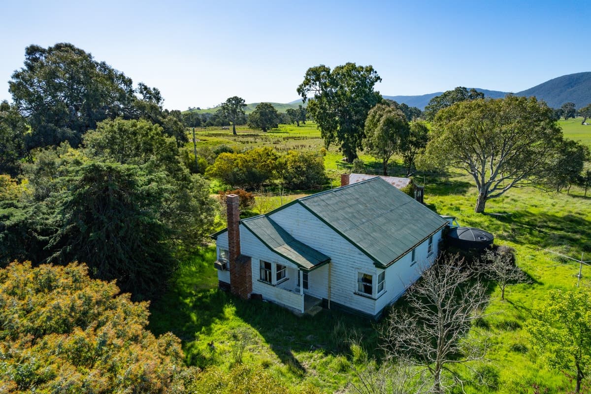 102 Hillman Road, Middle Creek, VIC, Middle Creek - Thumbnail 2