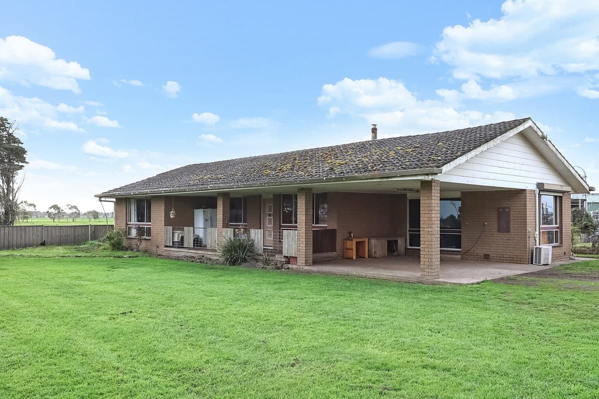 470 Old Irrewillipe Road, Bungador, VIC, Bungador - Thumbnail 6
