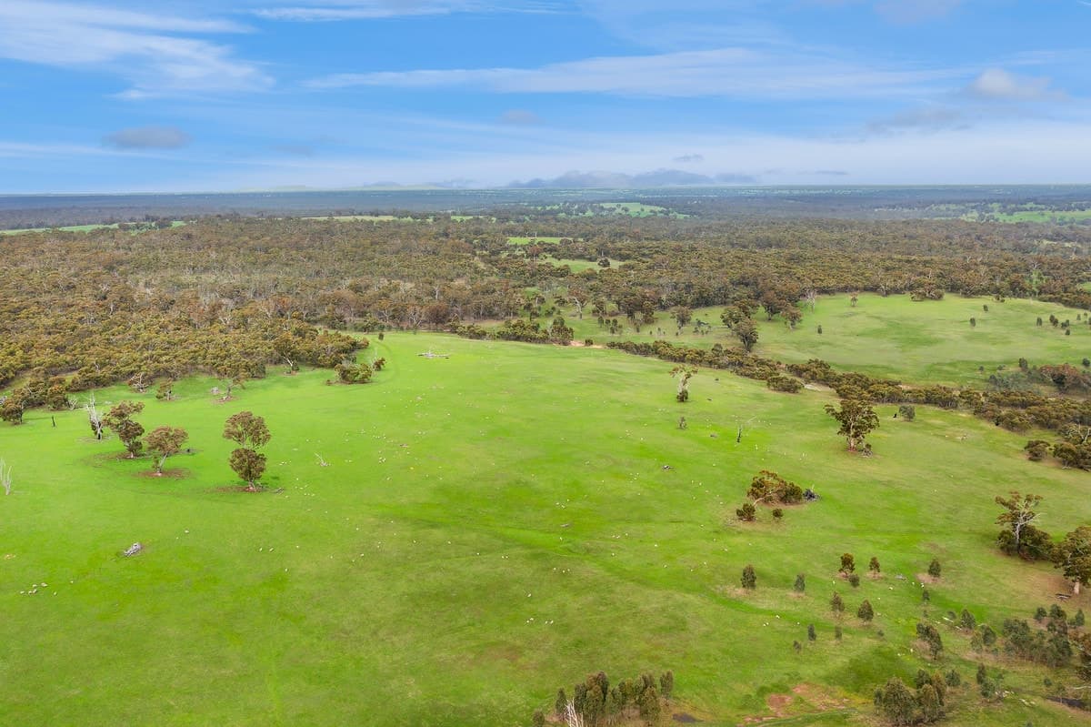 Smiths Road, Balmoral, VIC, Balmoral - Thumbnail 2