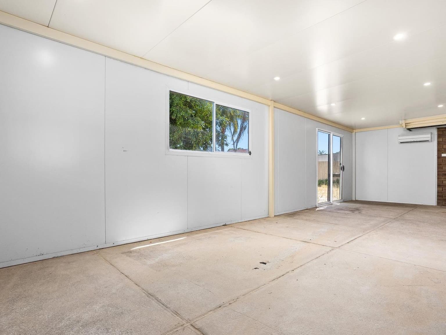 39 Prescott Dr, Gosnells - Thumbnail 2