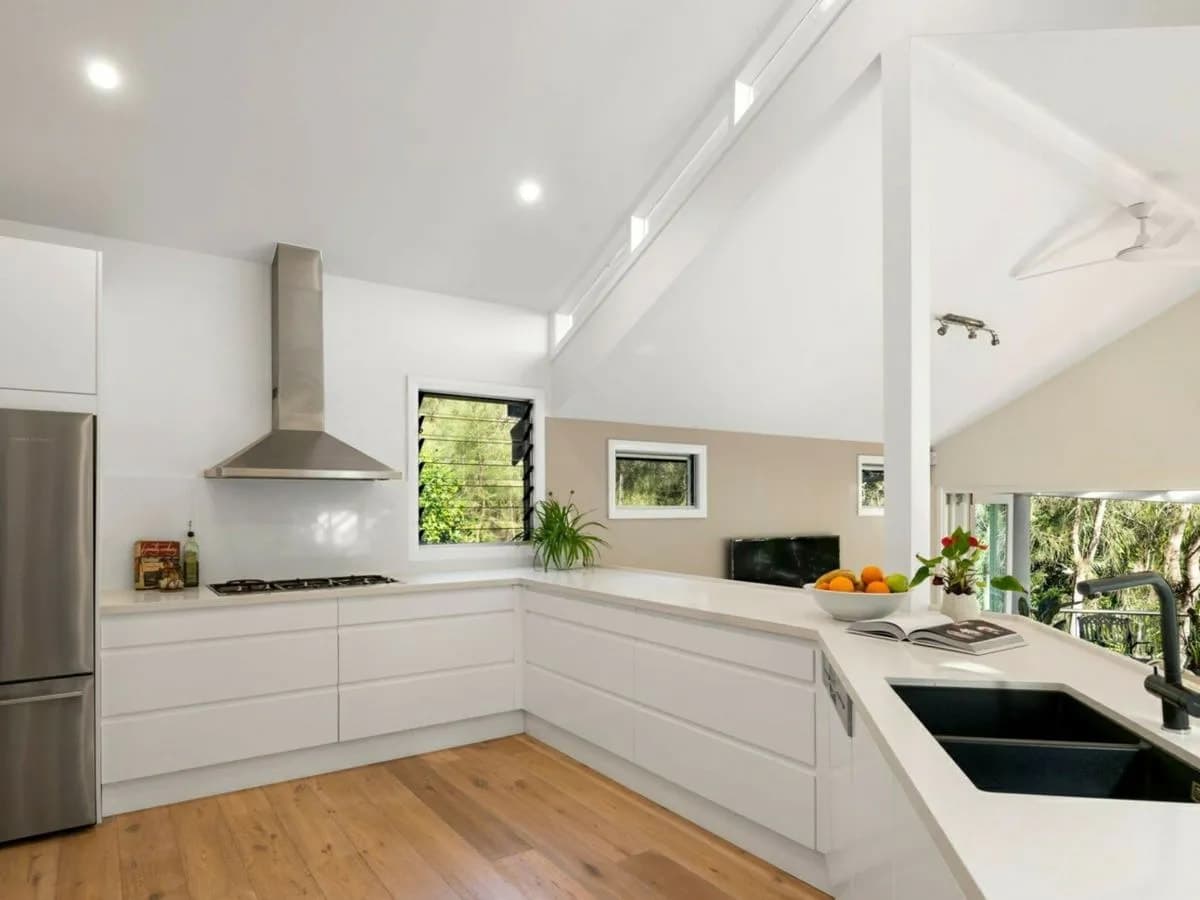 166 Crescent Road, NEWPORT, Newport - Thumbnail 3