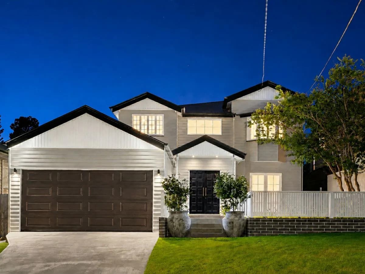 4 Cambridge Street, NUNDAH, Nundah - Image 1