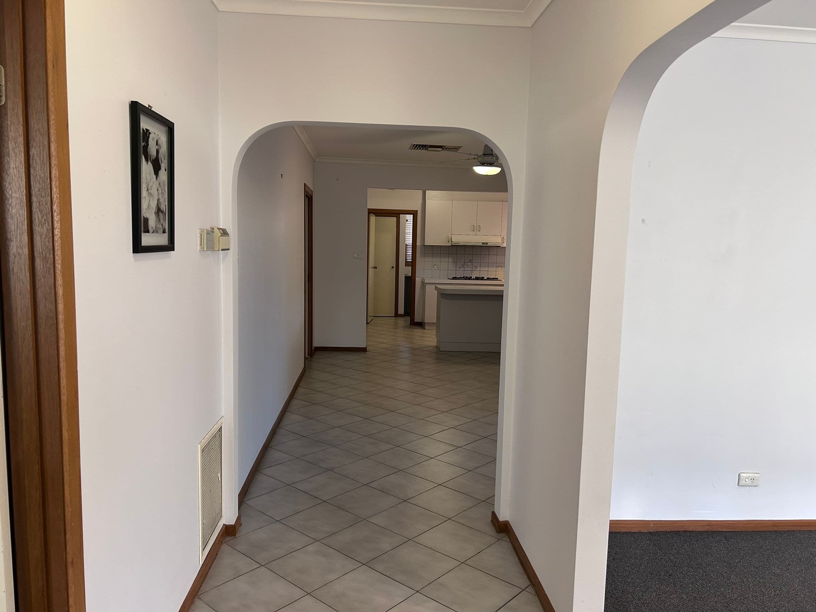 12 PROTEA COURT, Hoppers Crossing - Thumbnail 2