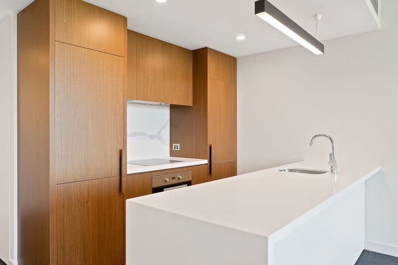 Unit 1020/555 St Kilda  Road, Melbourne - Thumbnail 3