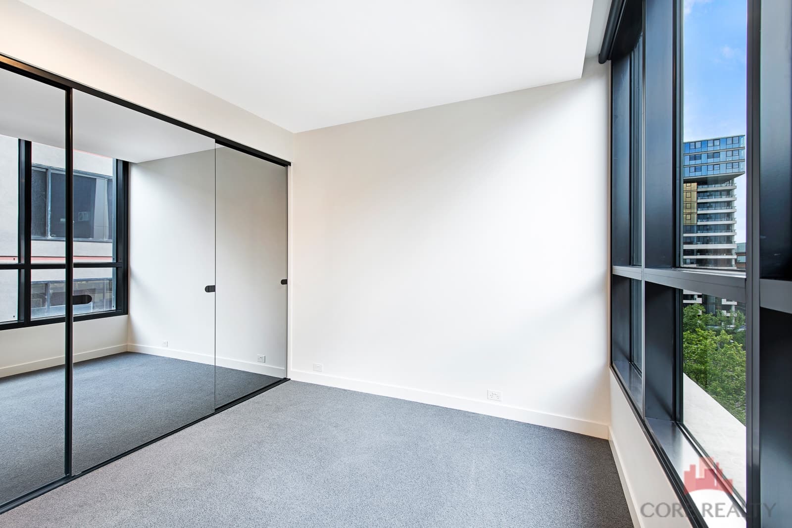 Unit 604/555 St Kilda  Road, Melbourne - Thumbnail 3