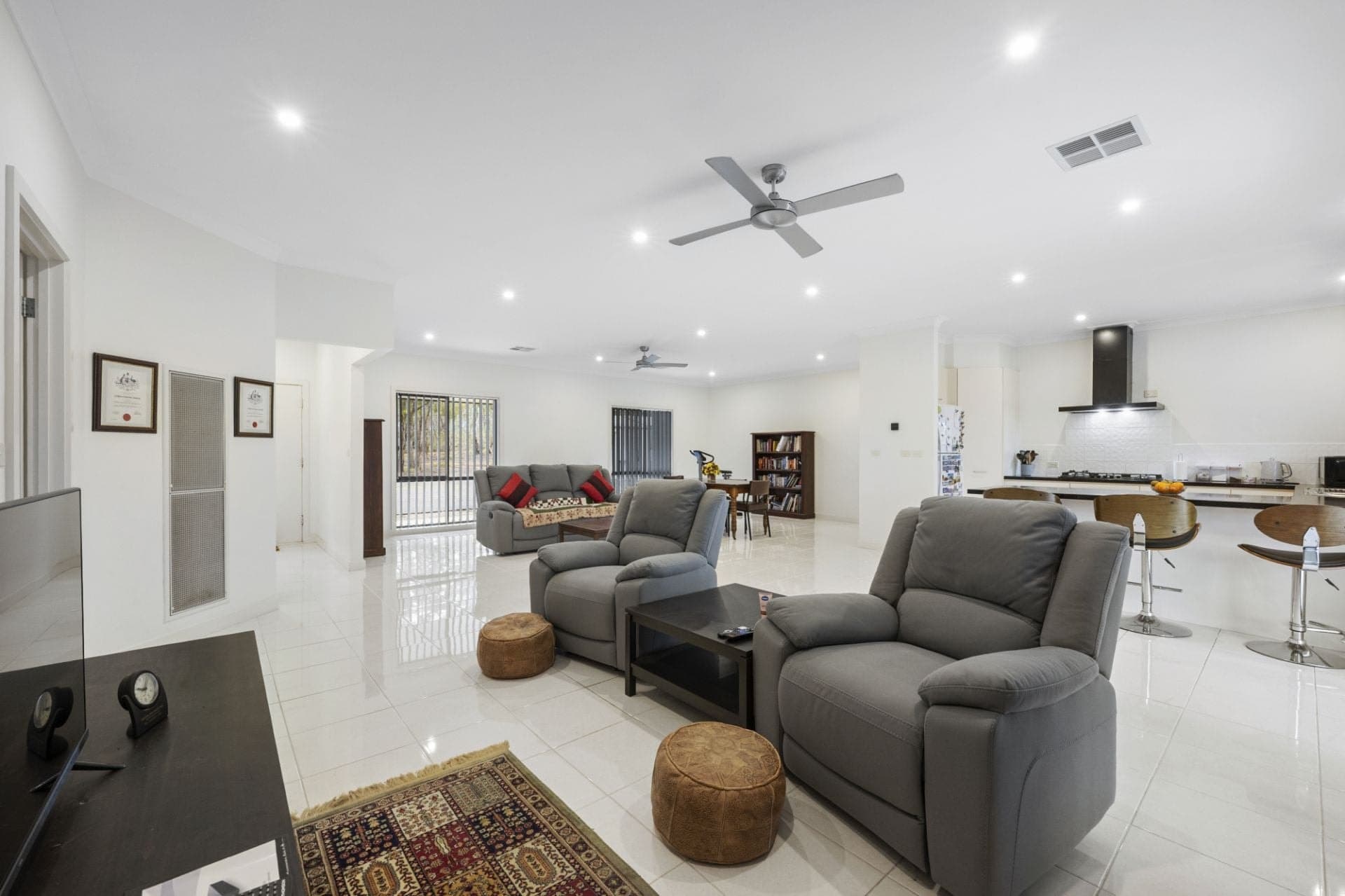 17 Calder Crt, (moonlight Flat), Maryborough, Maryborough - Thumbnail 3
