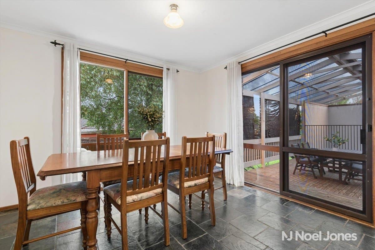 8 Senar Street, KILSYTH, Kilsyth - Thumbnail 4