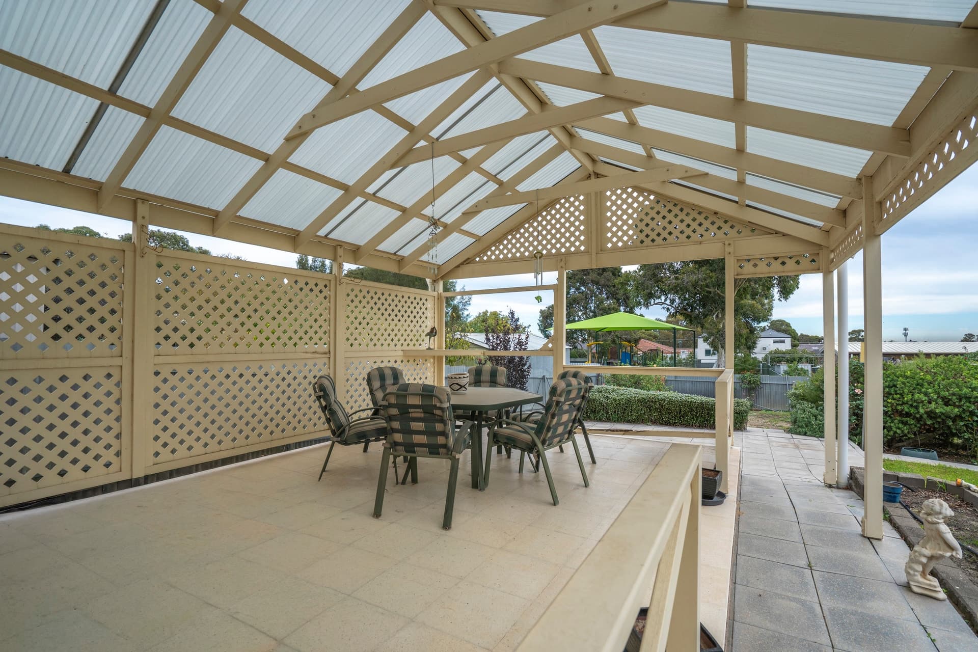 2 Gulfview Drive, Rostrevor, Rostrevor - Thumbnail 3