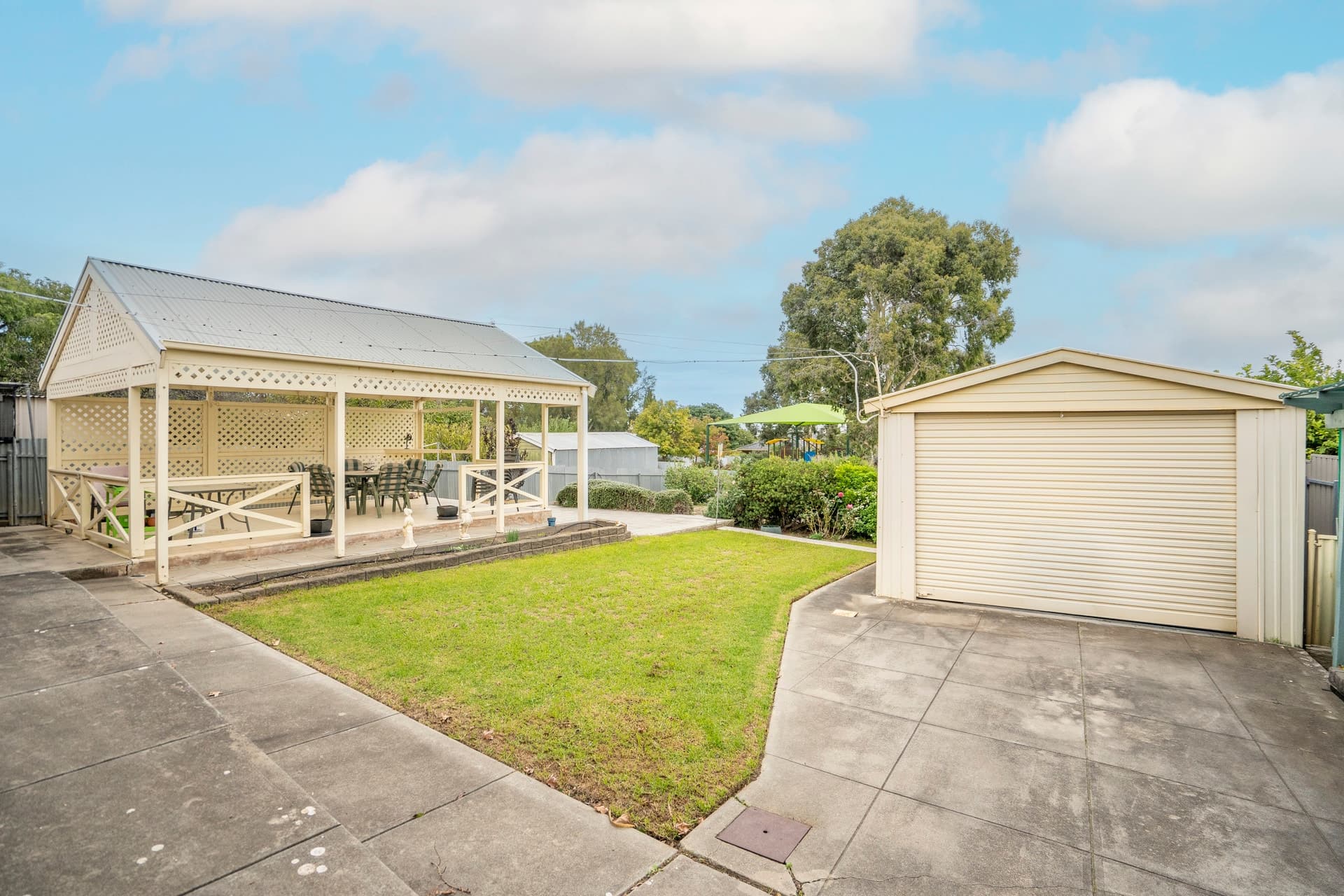 2 Gulfview Drive, Rostrevor, Rostrevor - Thumbnail 4