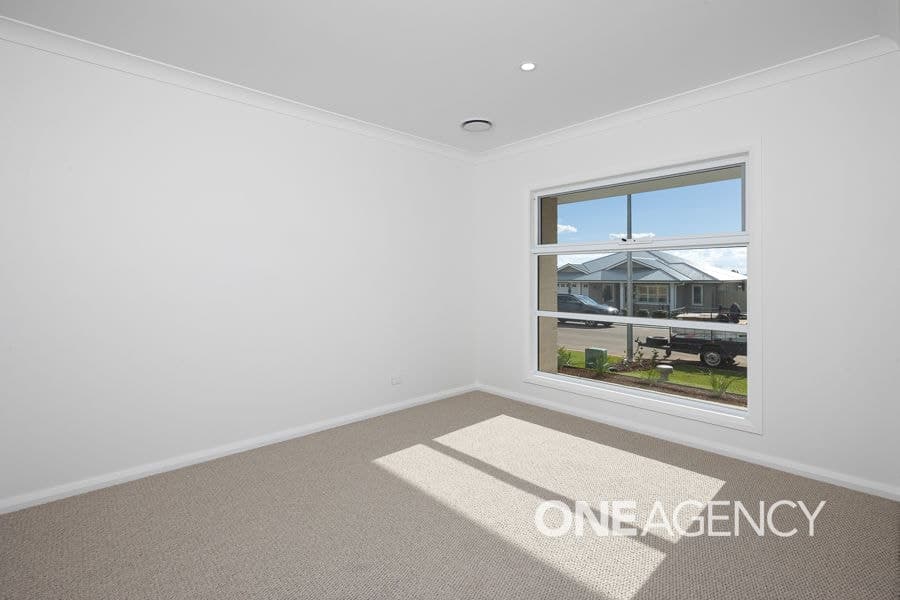 1/16 LAWRENCE Avenue, Gobbagombalin, Gobbagombalin - Thumbnail 4