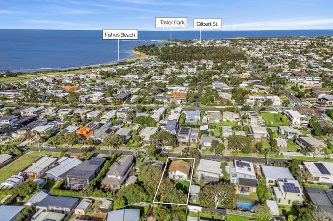 28 Grandview Road, Torquay, Torquay - Thumbnail 2