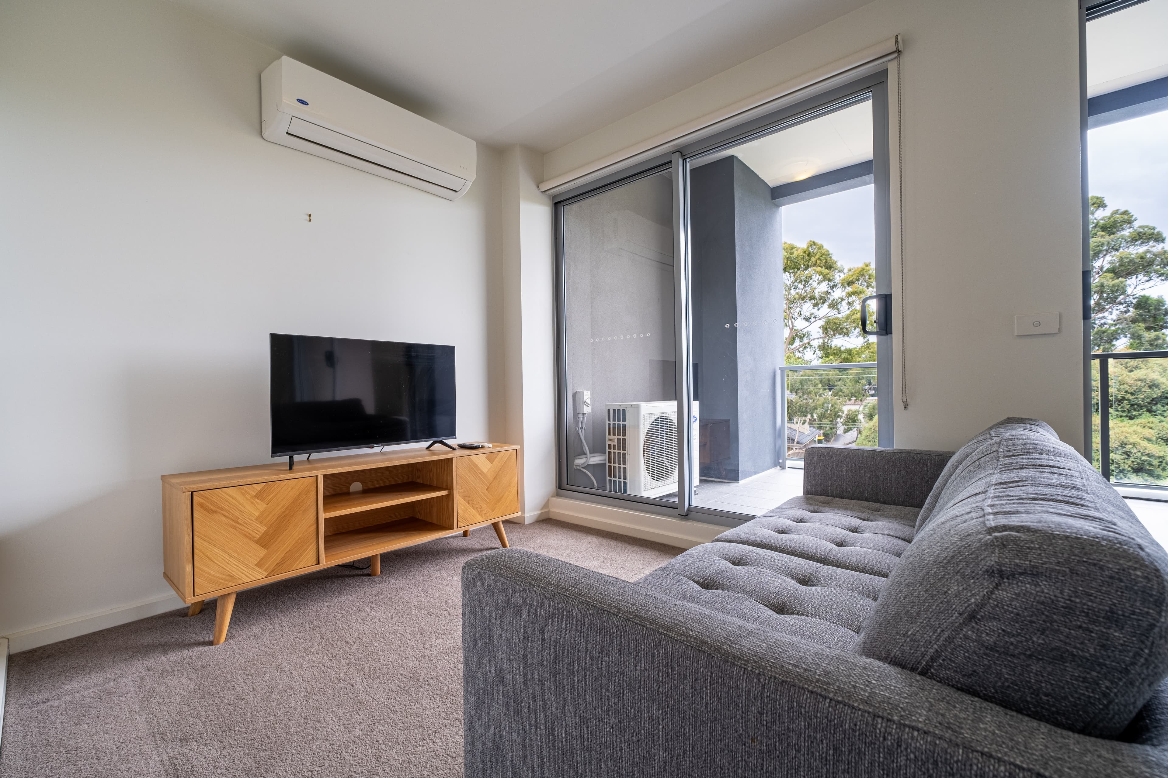 201/12 Wood Street, Nunawading - Thumbnail 2