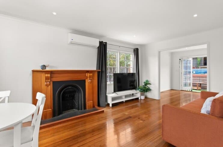 23 Oakpark Drive, Chadstone - Thumbnail 3