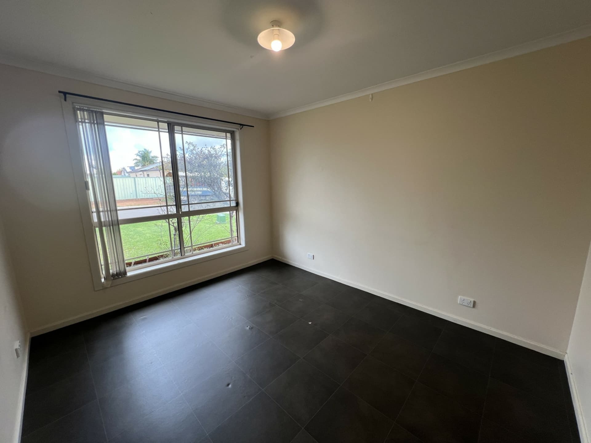 9 Mayflower Close, Davoren Park, Davoren Park - Thumbnail 3
