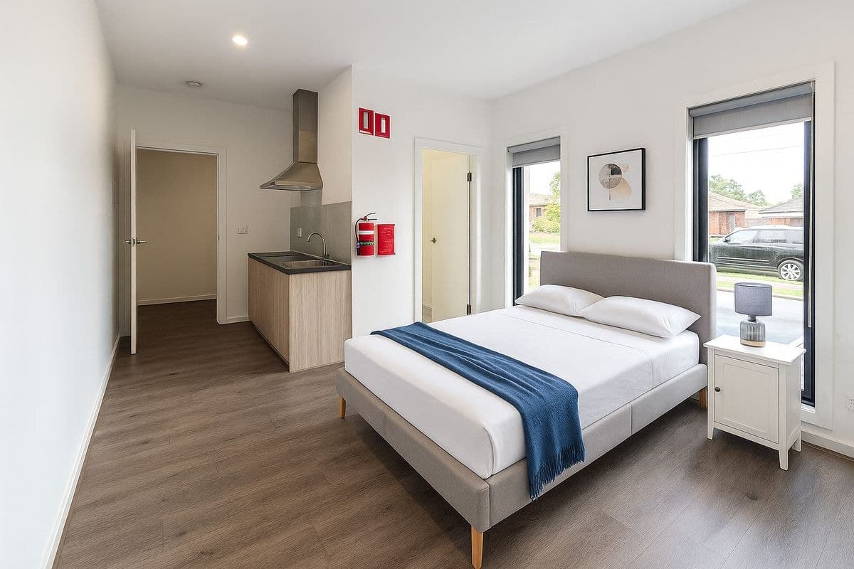 Room 4/8 Deborah Street, Werribee - Thumbnail 4
