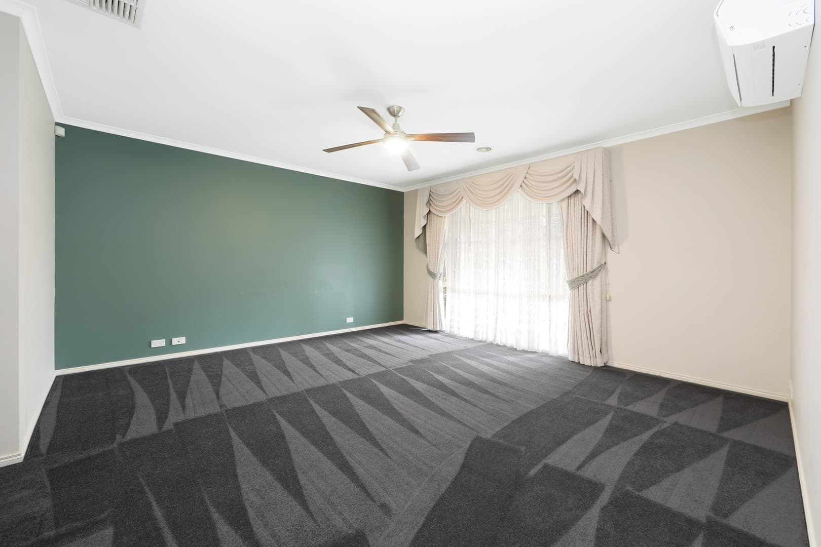 5 Halsbury Drive, Rowville, VIC 3178, Rowville - Thumbnail 2