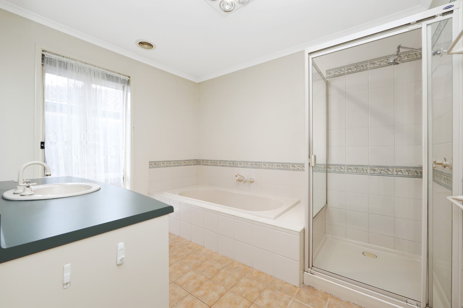 5 Halsbury Drive, Rowville, VIC 3178, Rowville - Thumbnail 7