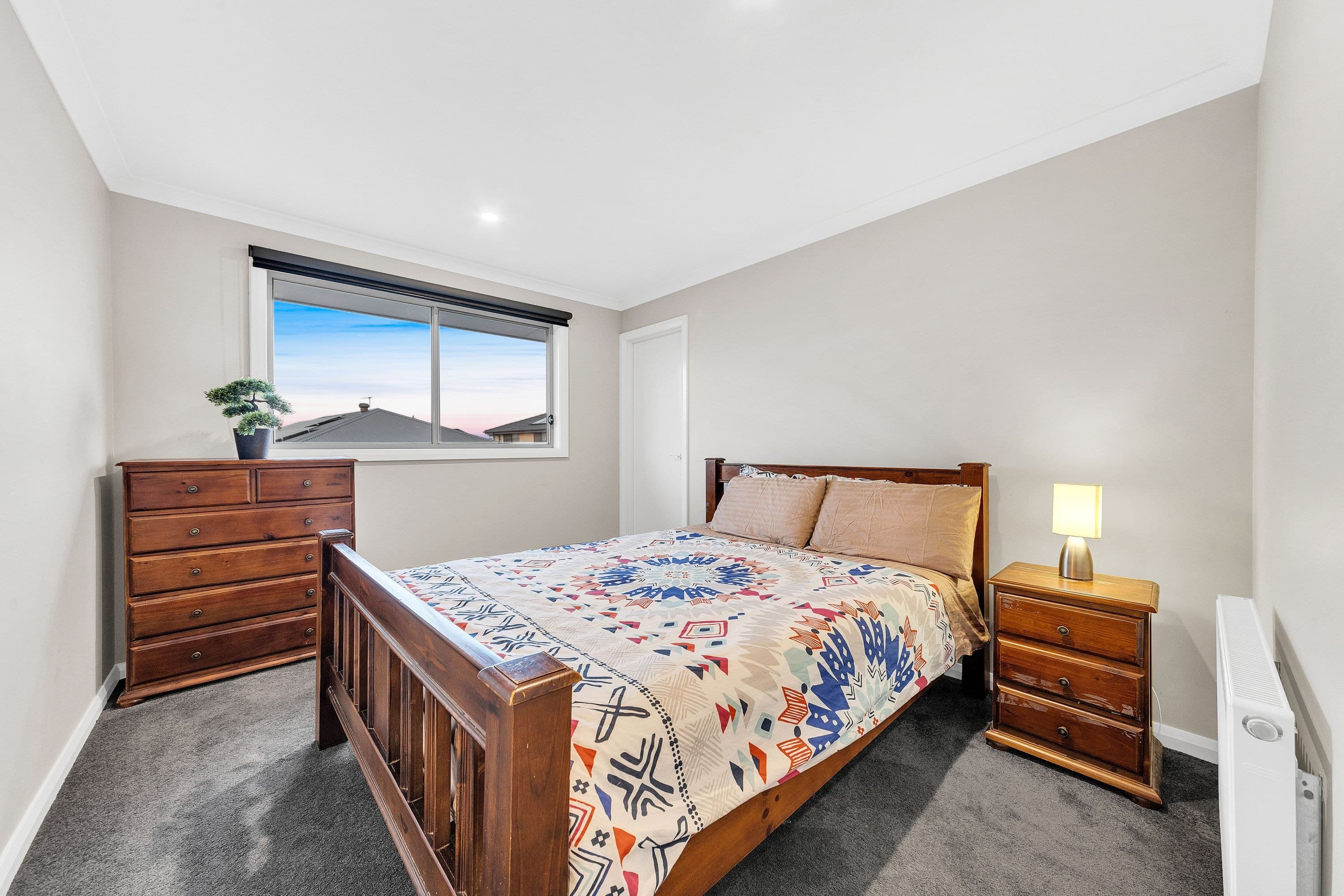 15 Raeburn Drive, Clyde North - Thumbnail 8