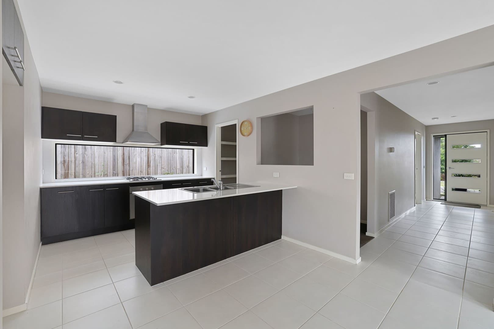 7 Golden Avenue, Warragul, VIC 3820, Warragul - Thumbnail 4