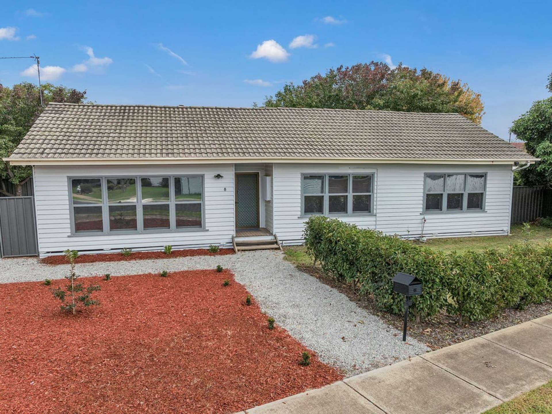 8 Pine Street Echuca VIC, Echuca - Image 1