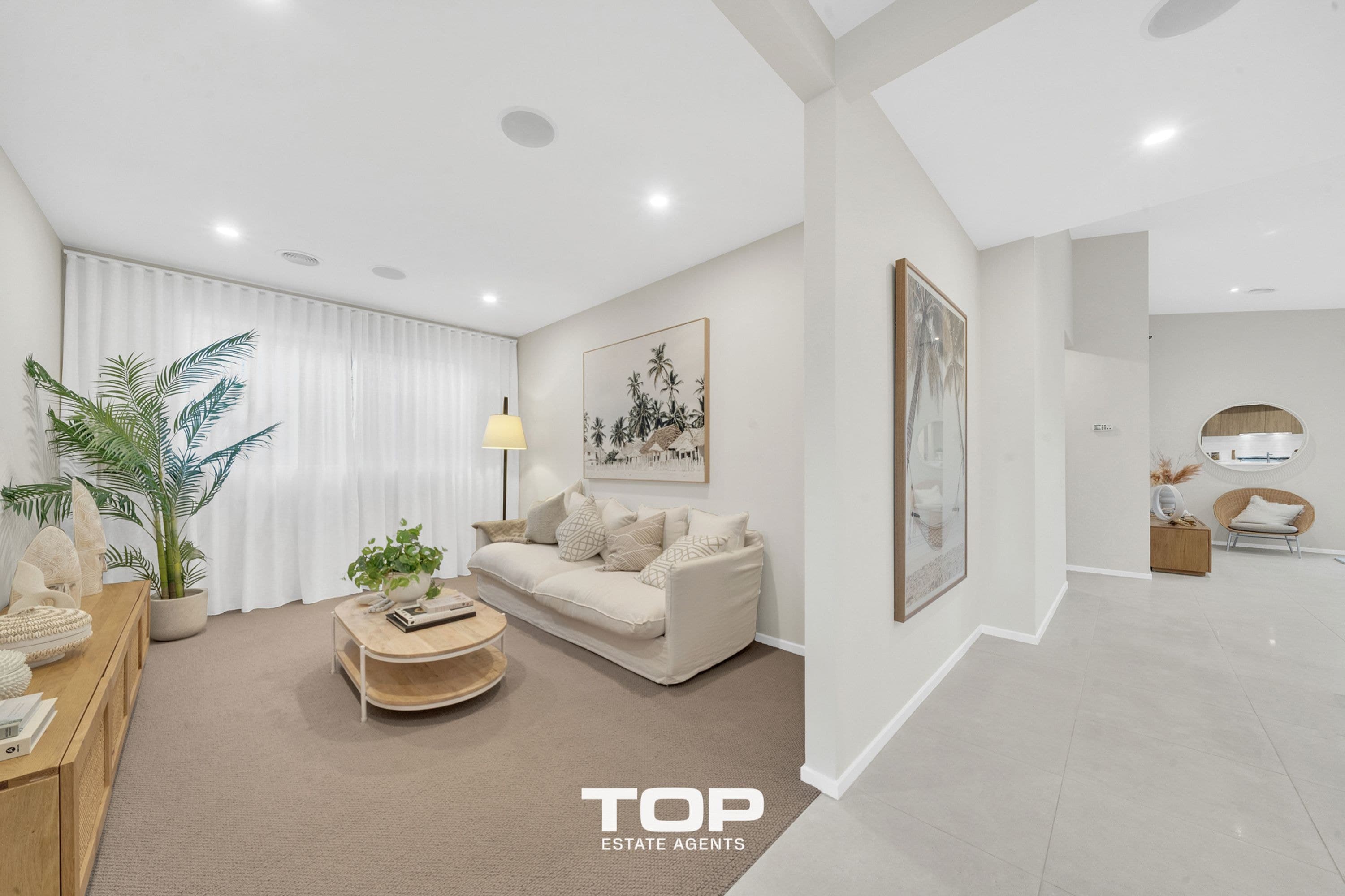 9 Grazing Way, Clyde North - Thumbnail 5