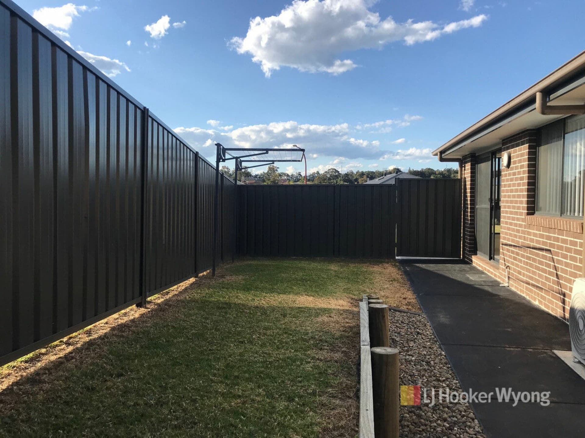 25A Fernhill Avenue, Hamlyn Terrace, Hamlyn Terrace - Thumbnail 2