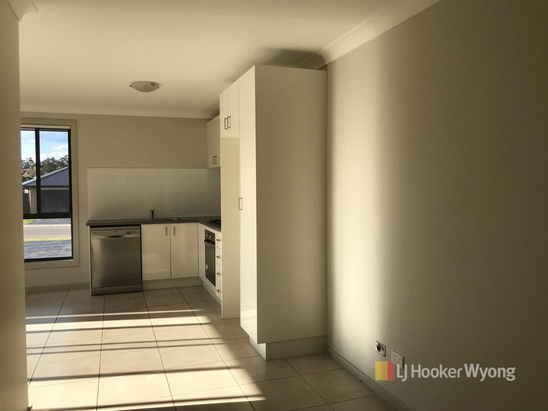 25A Fernhill Avenue, Hamlyn Terrace, Hamlyn Terrace - Thumbnail 5