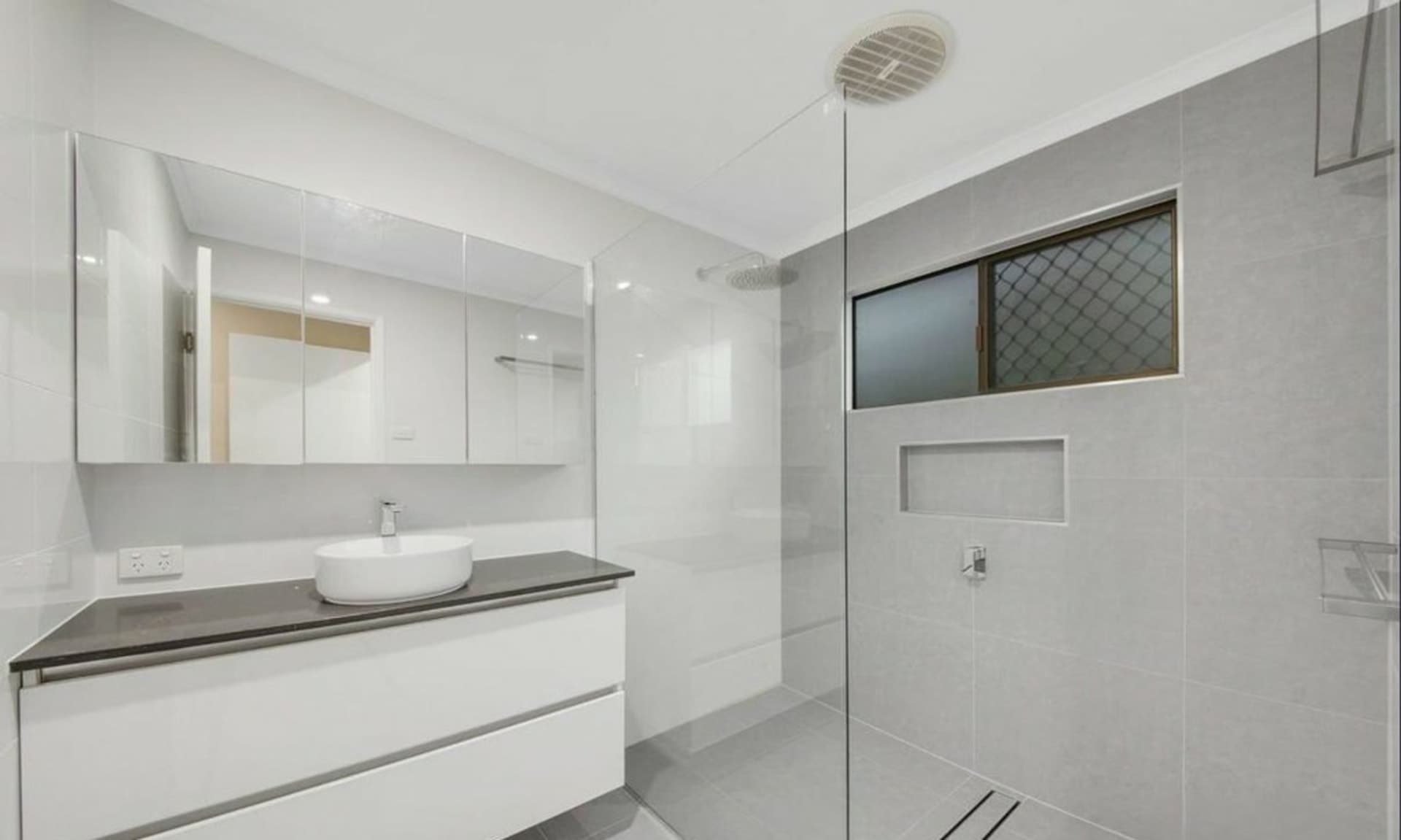 27 Wilga Street, Kin Kora, Kin Kora - Thumbnail 4